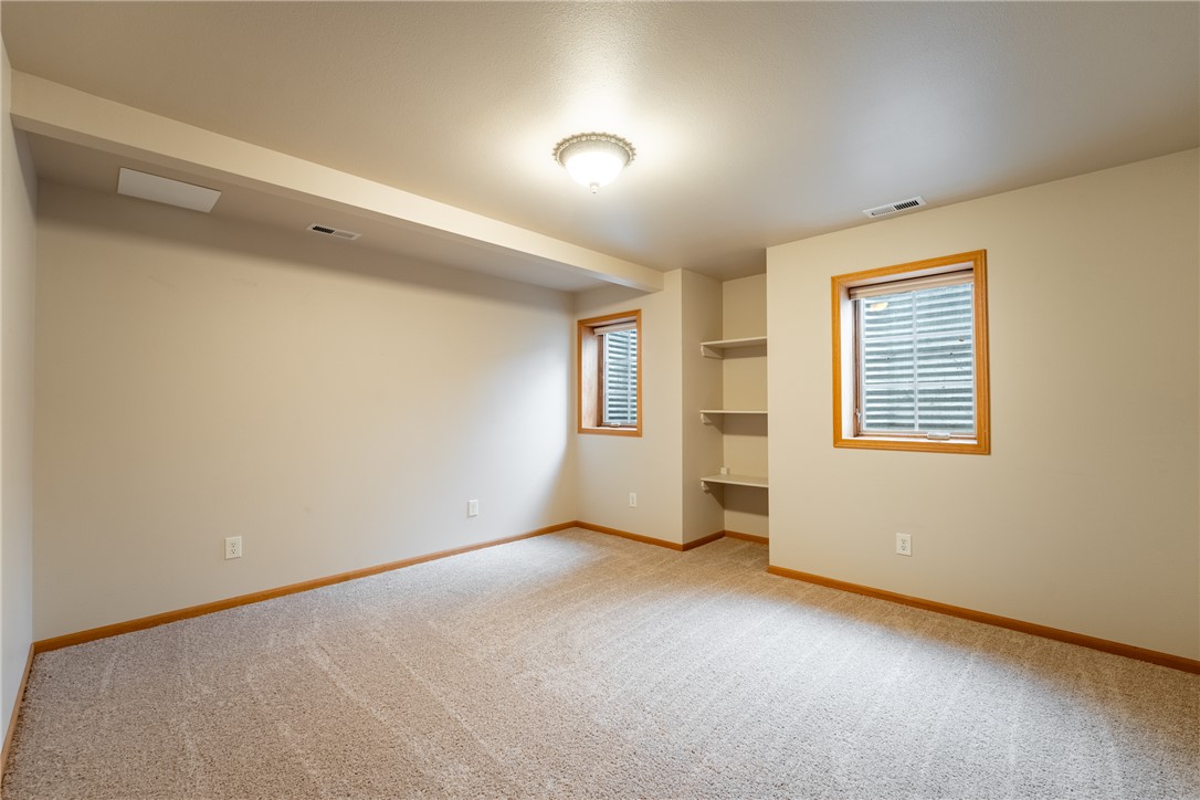 Billings, Montana 59102, United States, 4 Bedrooms Bedrooms, ,3 BathroomsBathrooms,Residential,Active,240724