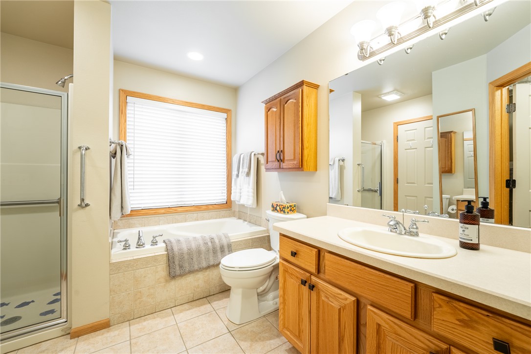 Billings, Montana 59102, United States, 4 Bedrooms Bedrooms, ,3 BathroomsBathrooms,Residential,Active,240724