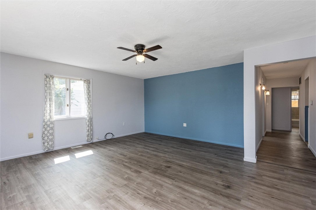 452 Hillview Lane