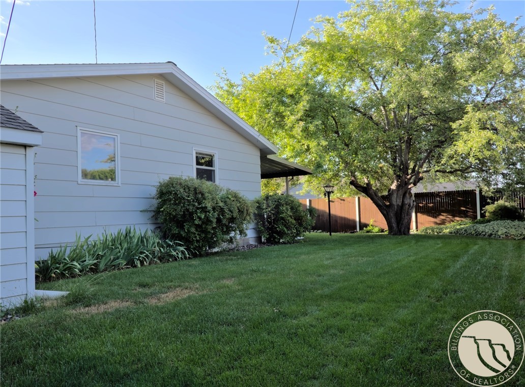 28 19th Street W