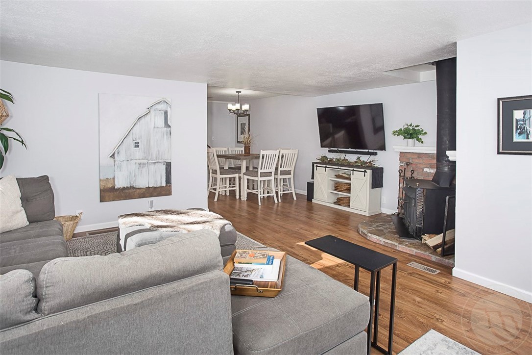 607 Adams Ave S