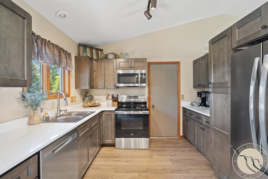 5107 Country View Drive
