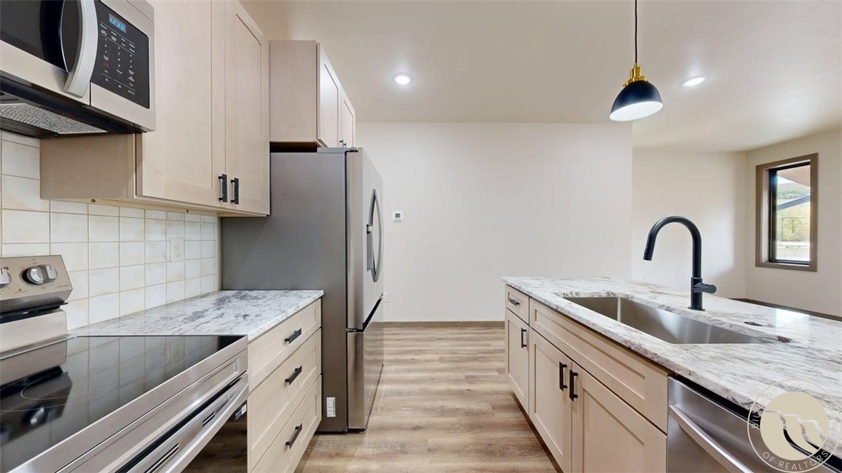3 A Timberline Townhomes