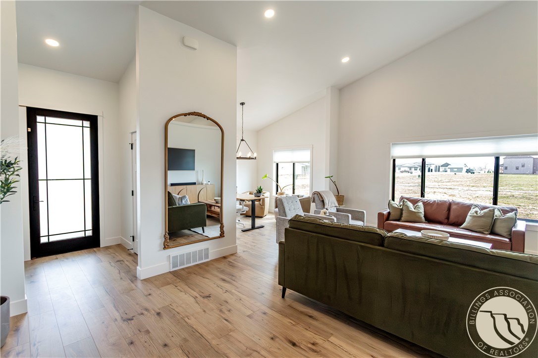 2530 Hunter Hall Street