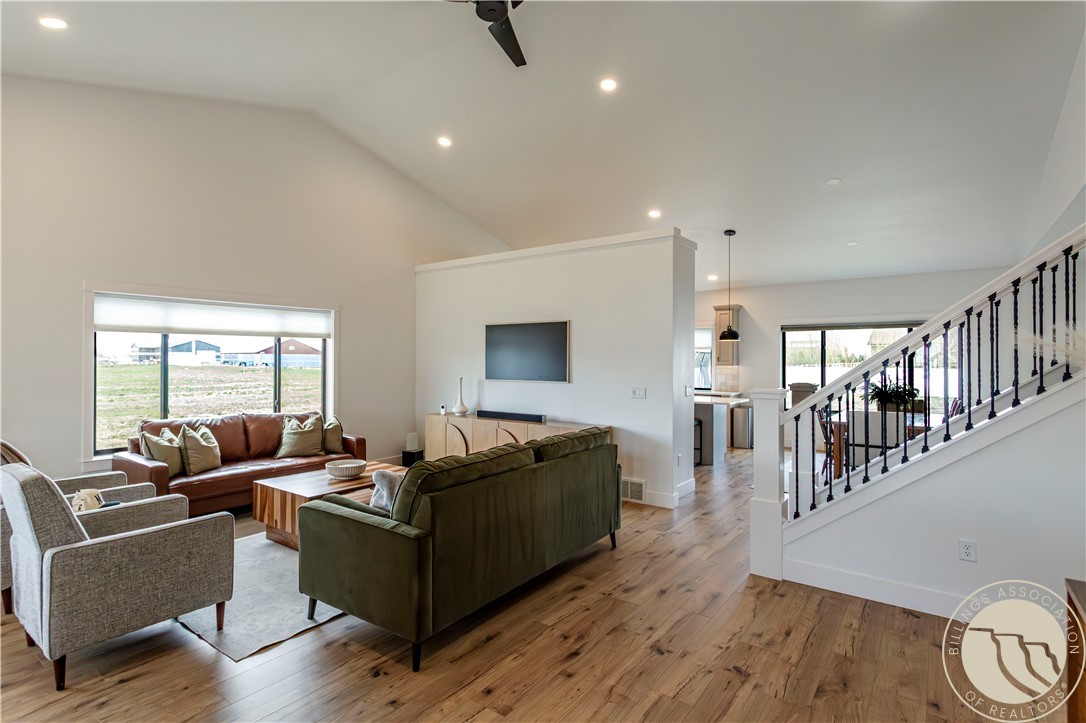 2530 Hunter Hall Street