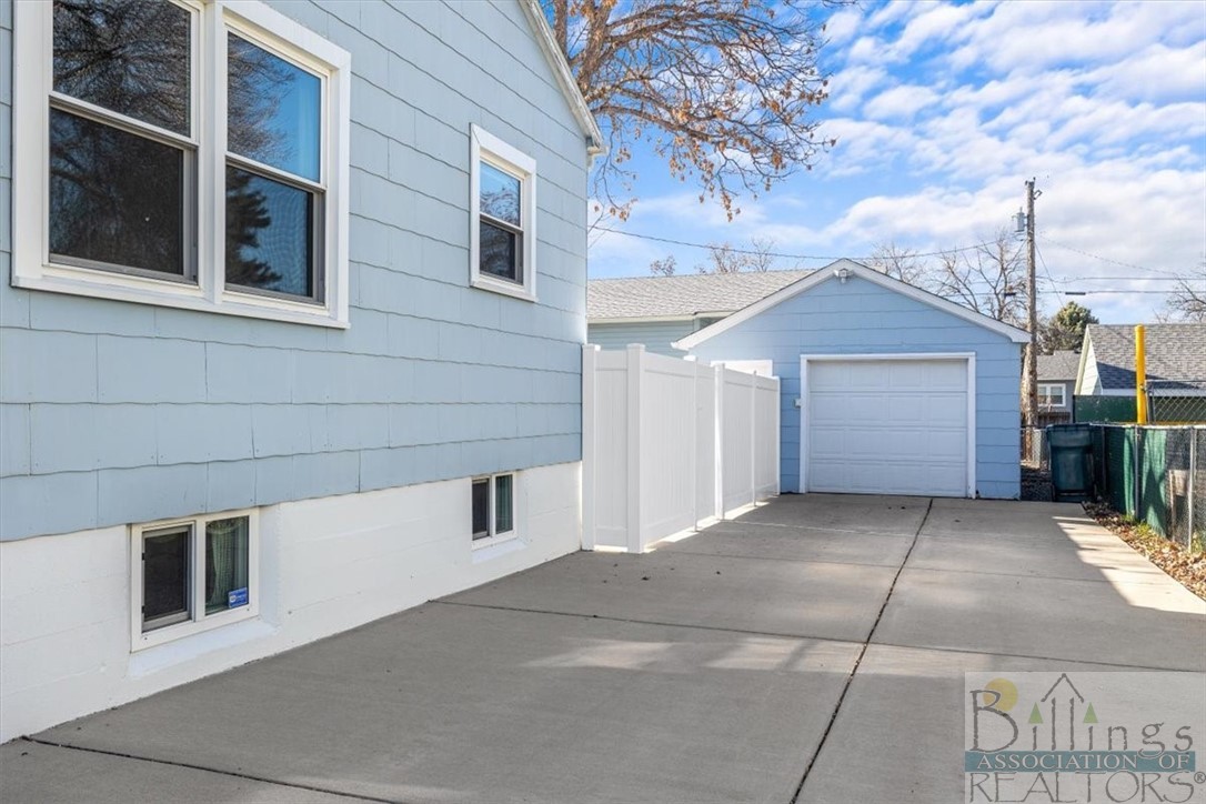 Billings, Montana 59102, United States, 2 Bedrooms Bedrooms, ,2 BathroomsBathrooms,Residential,Contingent,60224