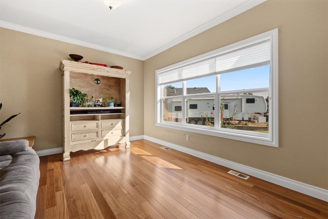 828 Troy Circle