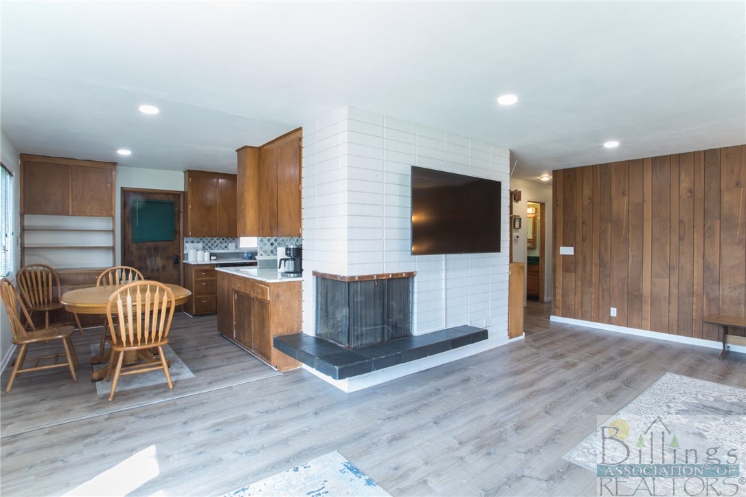 Billings, Montana 59102, United States, 4 Bedrooms Bedrooms, ,3 BathroomsBathrooms,Residential,Contingent,58455