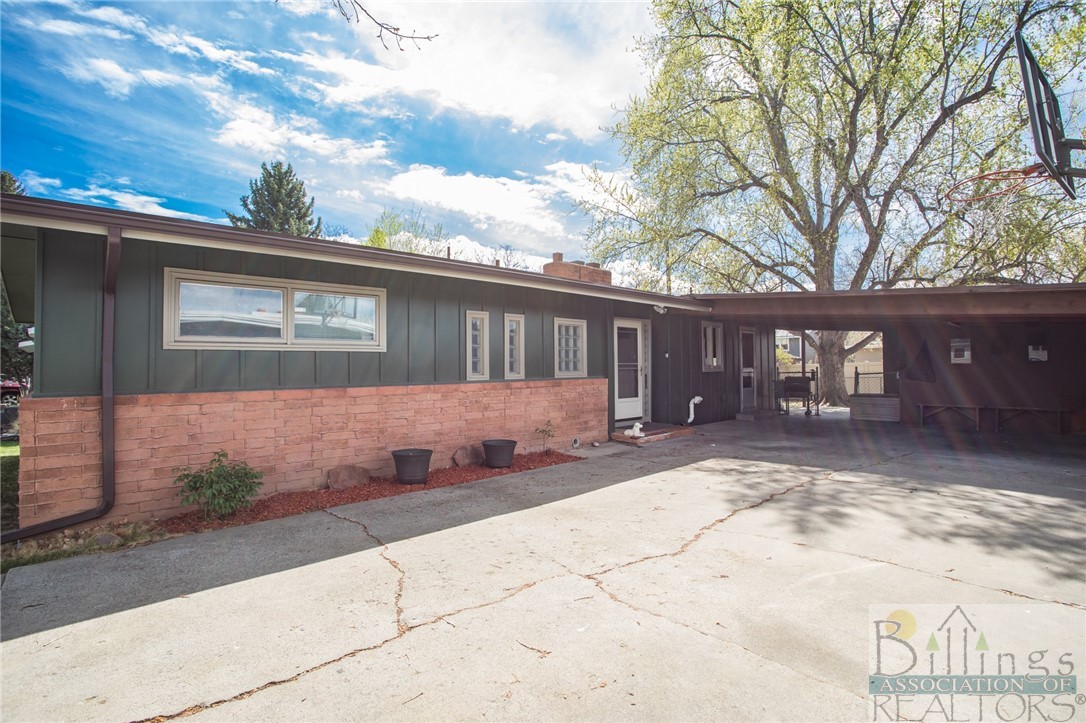 Billings, Montana 59102, United States, 4 Bedrooms Bedrooms, ,3 BathroomsBathrooms,Residential,Contingent,58455