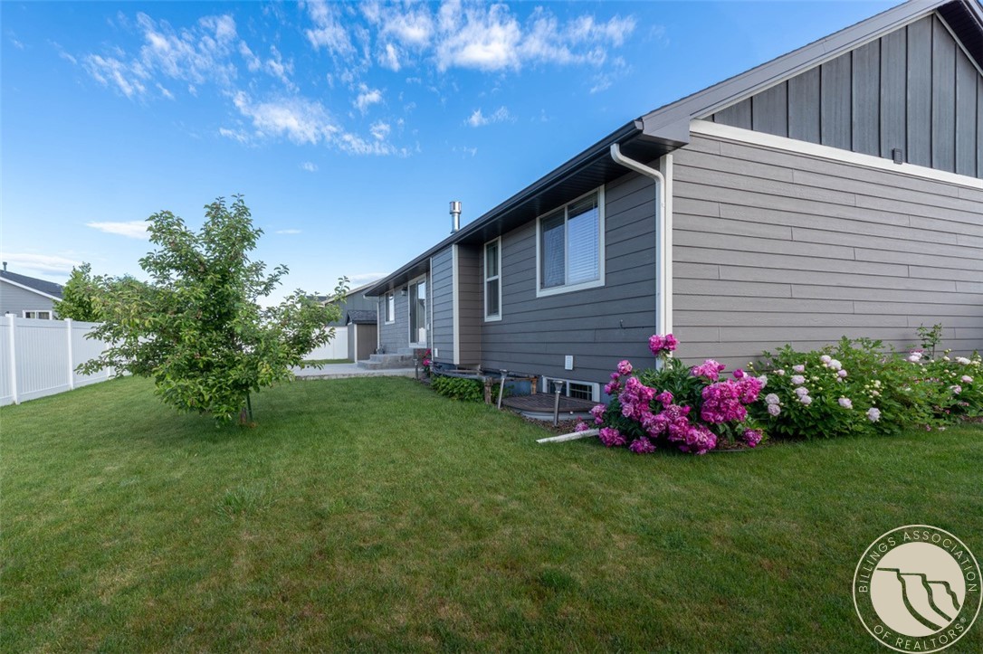 Billings, Montana 59105, United States, 7 Bedrooms Bedrooms, ,3 BathroomsBathrooms,Residential,Active,85025