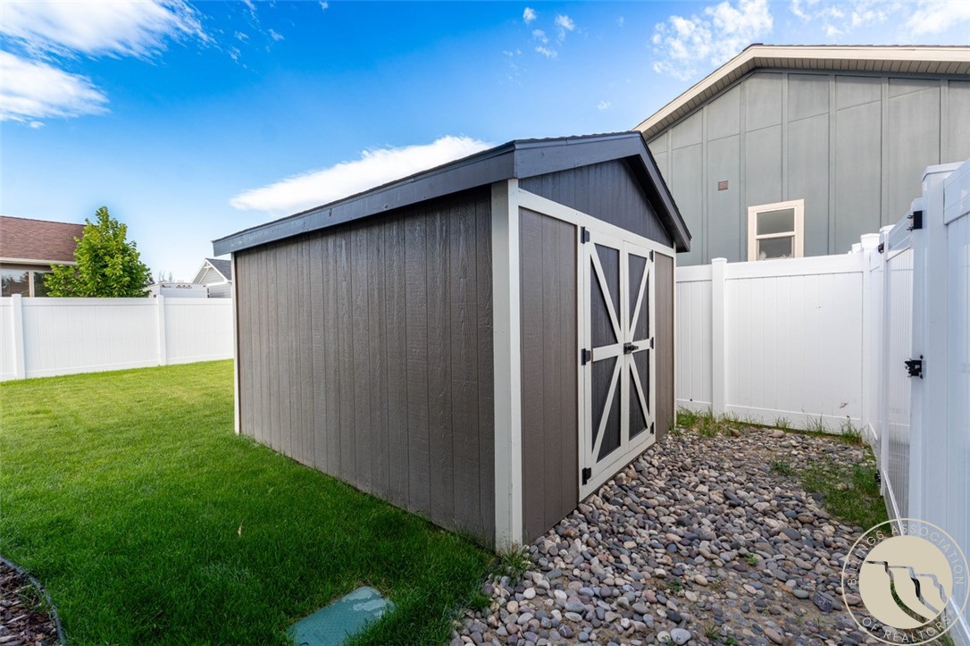 Billings, Montana 59105, United States, 7 Bedrooms Bedrooms, ,3 BathroomsBathrooms,Residential,Active,85025