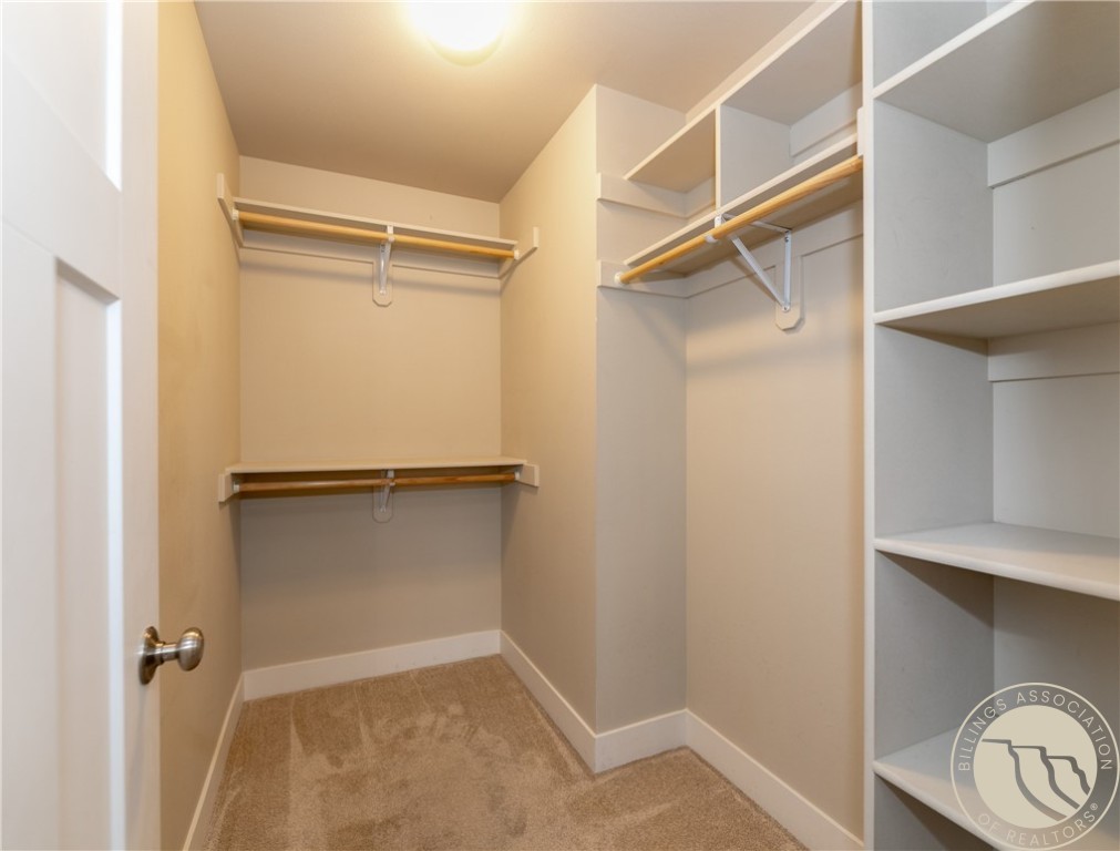 Billings, Montana 59105, United States, 7 Bedrooms Bedrooms, ,3 BathroomsBathrooms,Residential,Active,85025