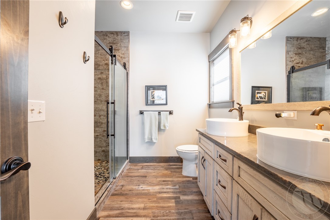 Red Lodge, Montana 59068, United States, 3 Bedrooms Bedrooms, ,2 BathroomsBathrooms,Residential,Active,513