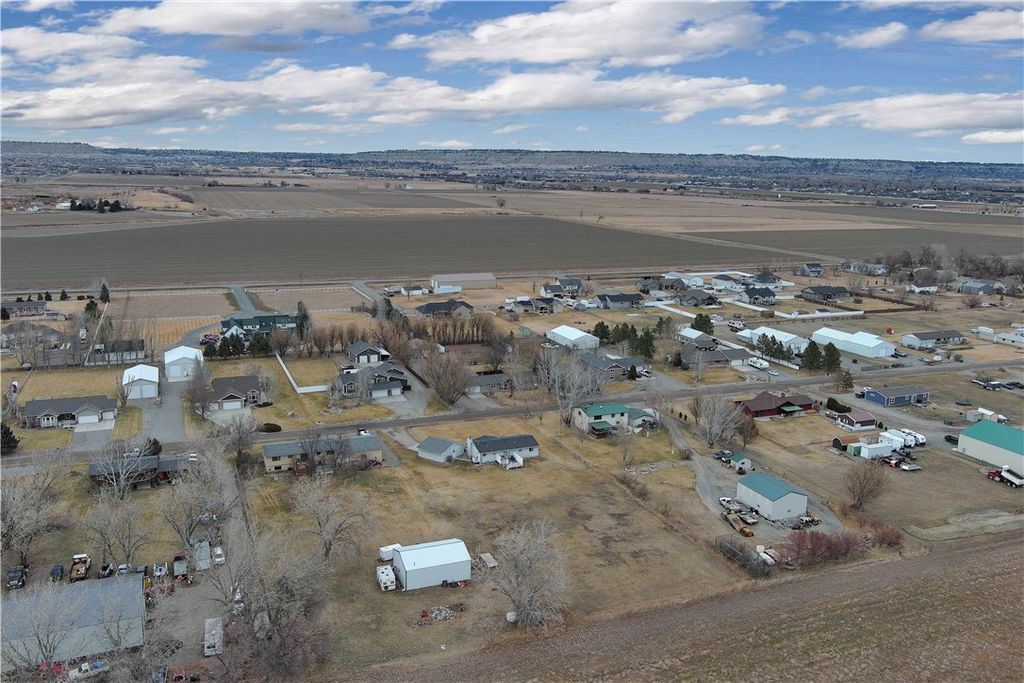 Photo of 6216 Victoria Lane, Billings, MT 59106 (MLS # 357951)