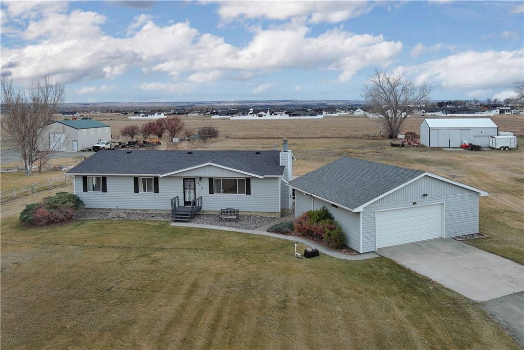 Photo of 6216 Victoria Lane, Billings, MT 59106 (MLS # 357951)
