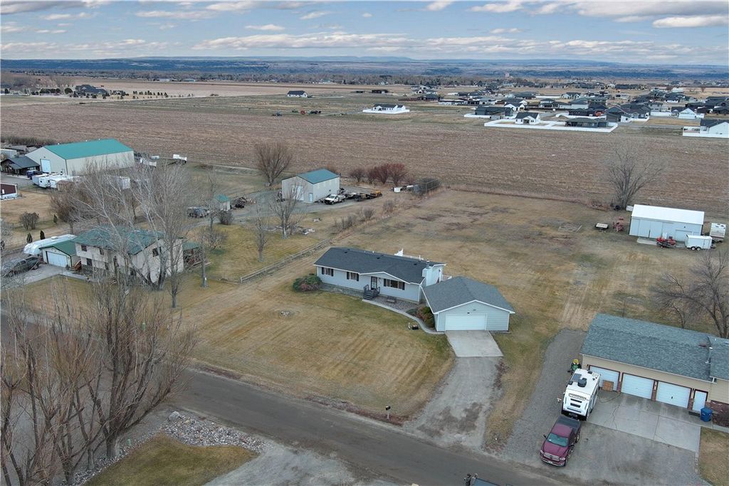 Photo of 6216 Victoria Lane, Billings, MT 59106 (MLS # 357951)