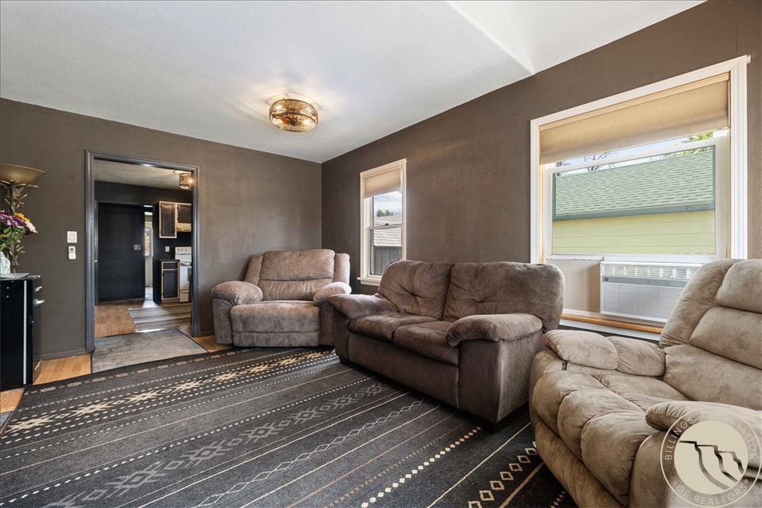204 6th Street W