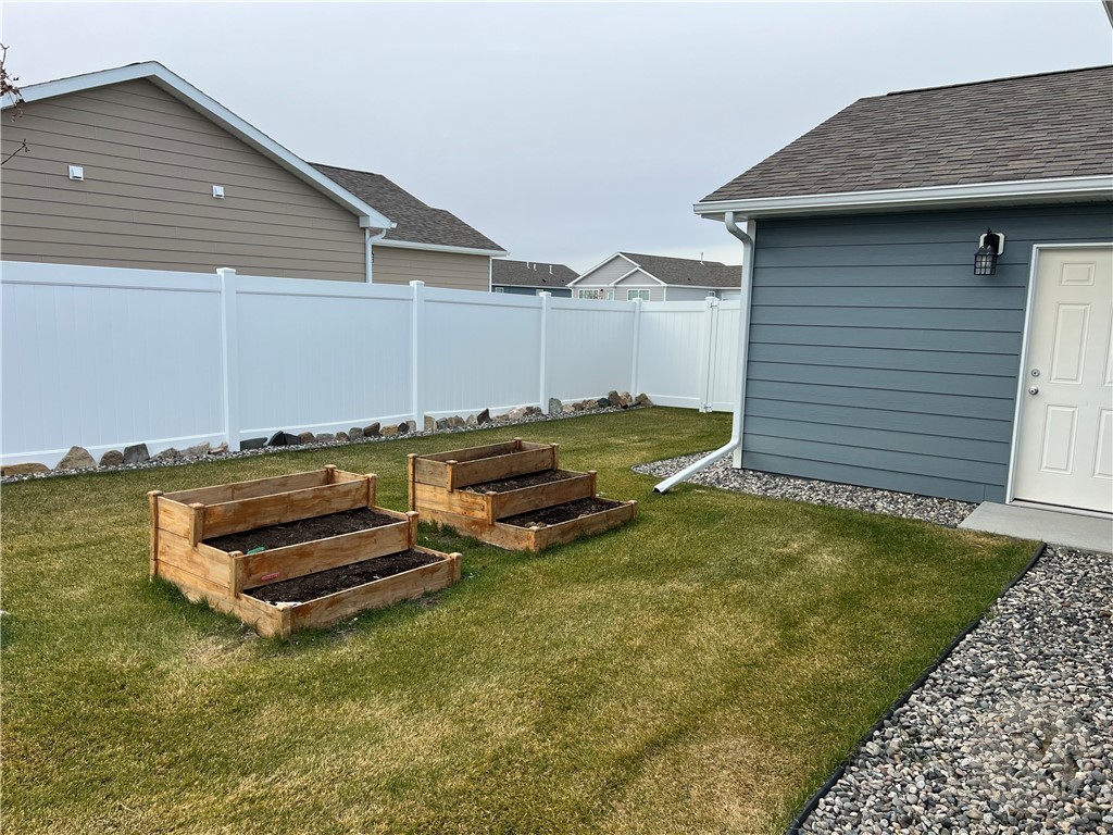 Billings, Montana 59105, United States, 3 Bedrooms Bedrooms, ,2 BathroomsBathrooms,Residential,Pending,31219