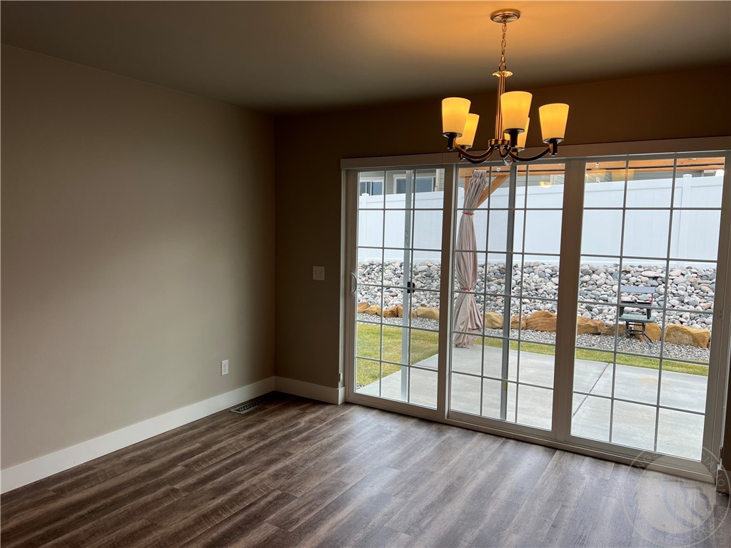 Billings, Montana 59105, United States, 3 Bedrooms Bedrooms, ,2 BathroomsBathrooms,Residential,Pending,31219