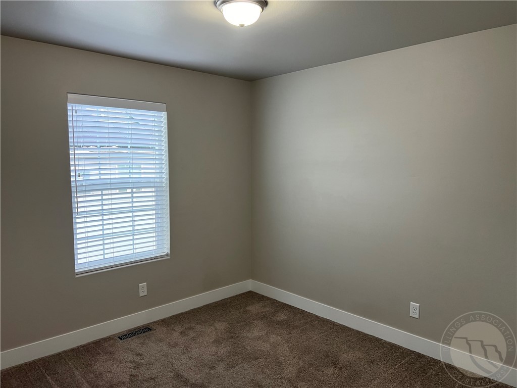 Billings, Montana 59105, United States, 3 Bedrooms Bedrooms, ,2 BathroomsBathrooms,Residential,Pending,31219