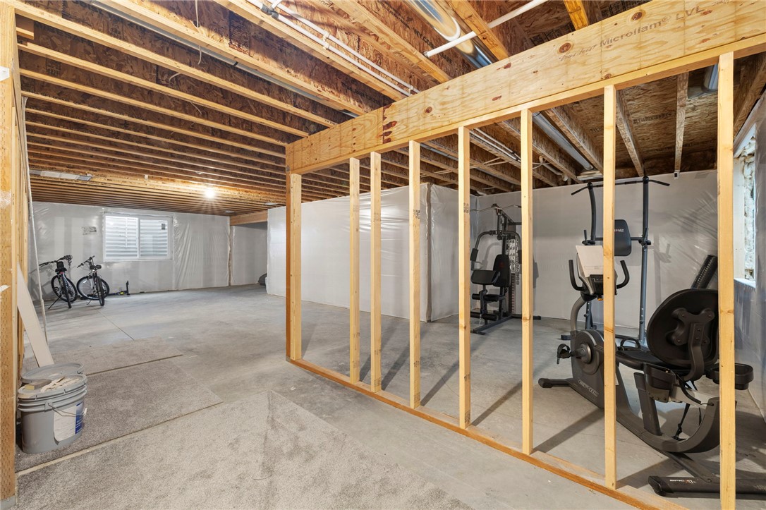 Billings, Montana 59105, United States, 3 Bedrooms Bedrooms, ,2 BathroomsBathrooms,Residential,Active,231737