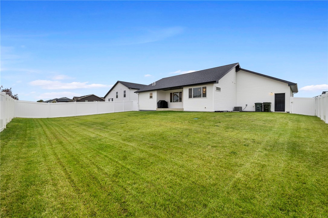 Billings, Montana 59105, United States, 3 Bedrooms Bedrooms, ,2 BathroomsBathrooms,Residential,Active,231737