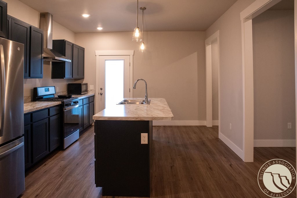 1814 Saint George Boulevard