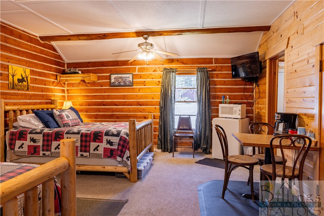 715 US Highway 212 W