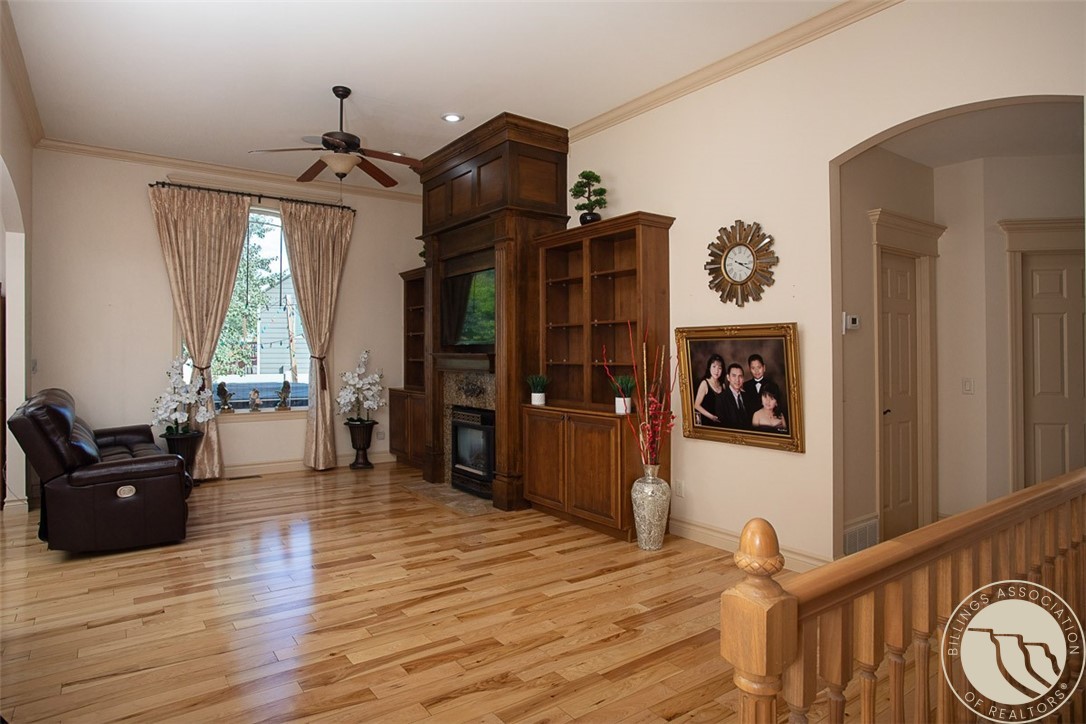 1517 Kit Lane W