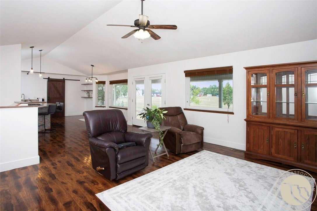 1142 Iristan Lane