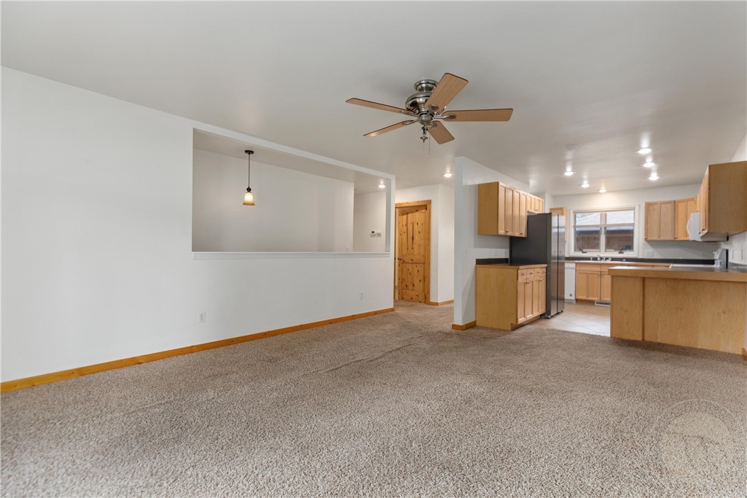3385 Granger Avenue S 27