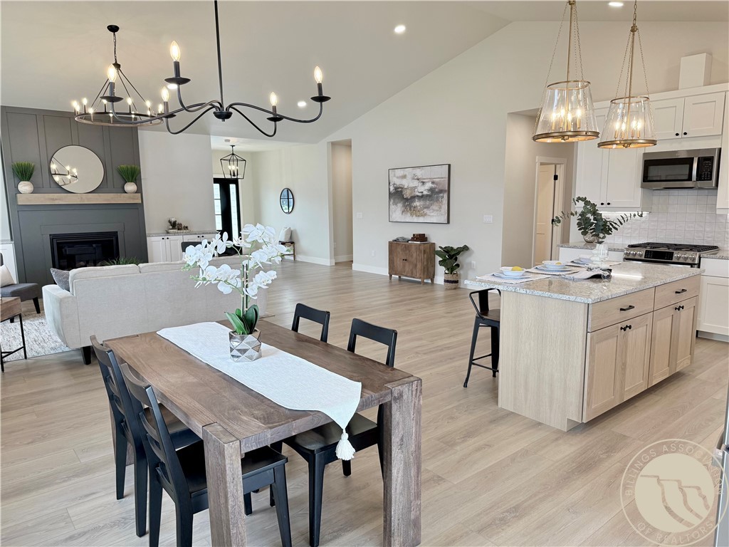 2315 River Agate Lane