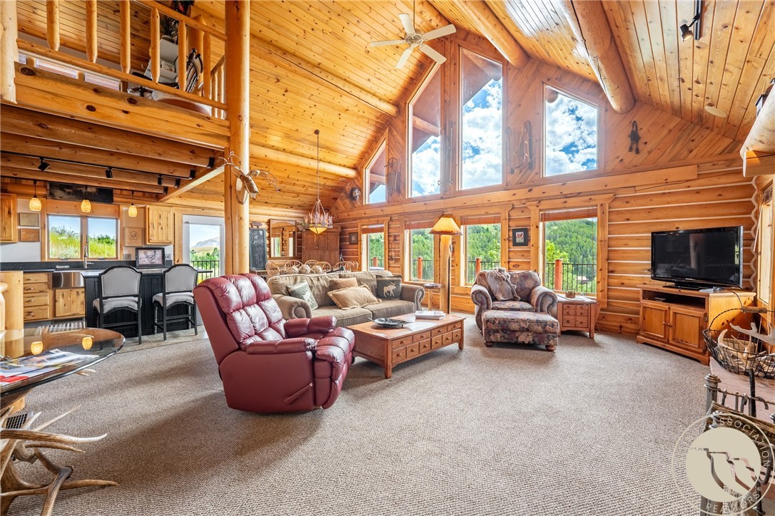 18 Beaver Trail Loop