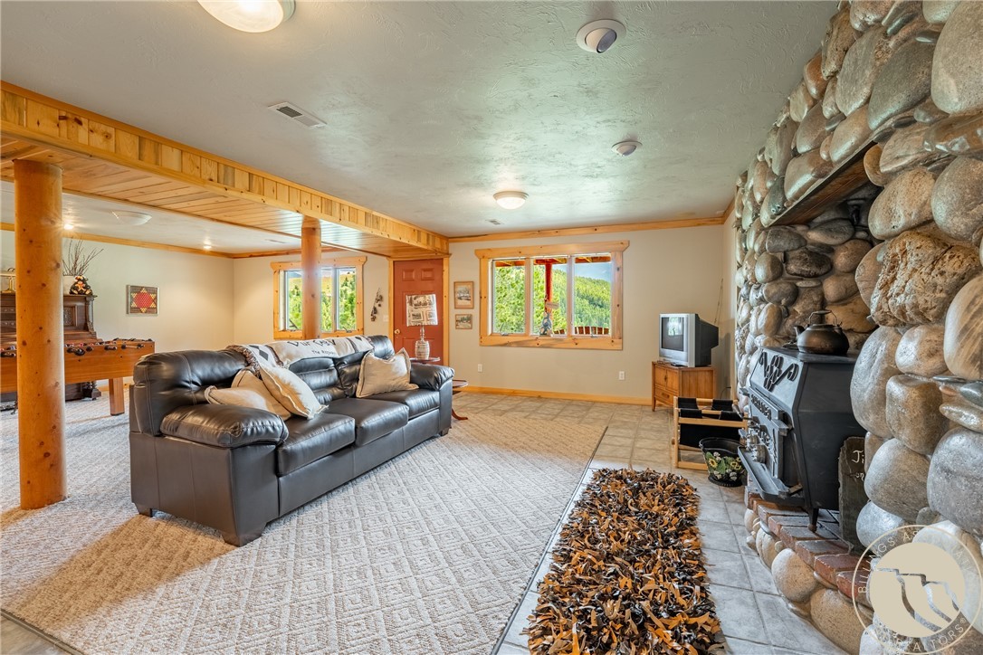 Red Lodge, Montana 59068, United States, 5 Bedrooms Bedrooms, ,3 BathroomsBathrooms,Residential,Active,183138