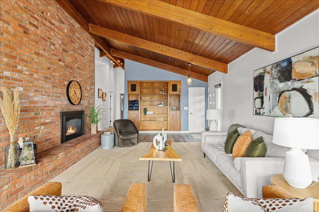 194 Mountain View Boulevard