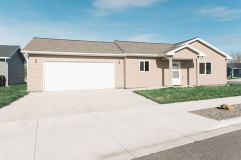 1518 Ping Circle Billings MT 59105
