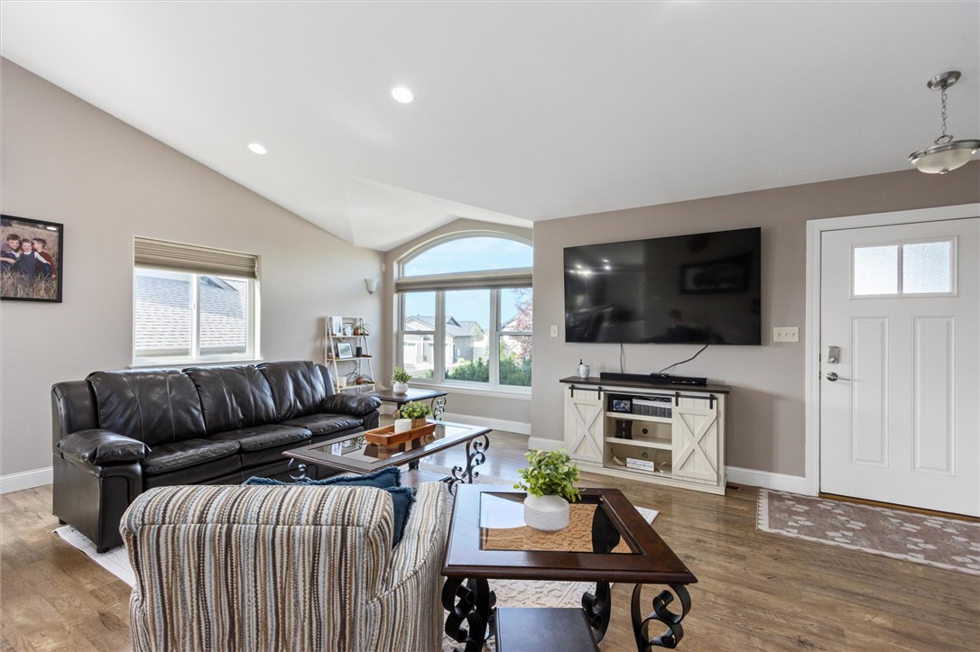 3090 W Copper Ridge Loop