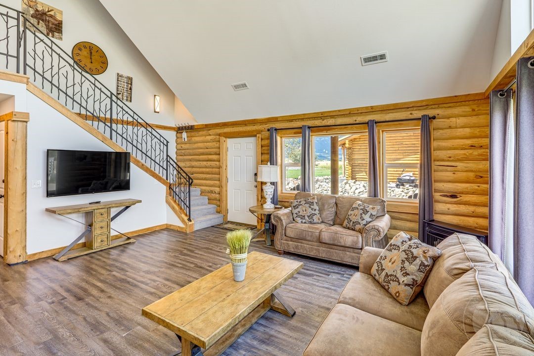 2909 Elderberry