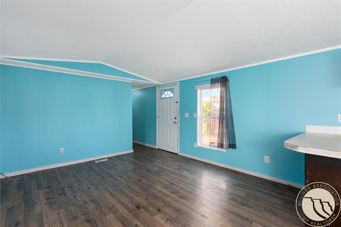 2224 US Highway 87 E #111 111