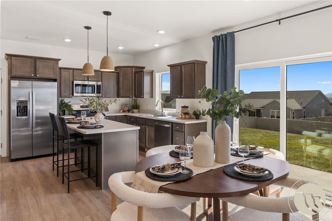 7038 Copper Sunset Dr