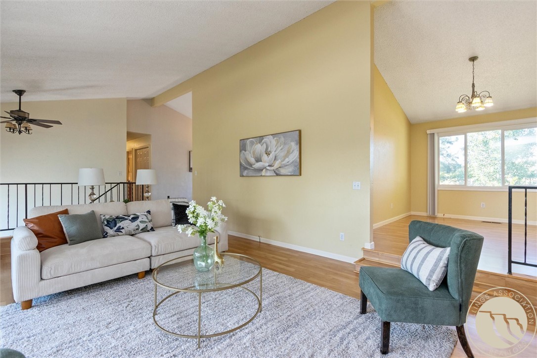 605 Sahara Drive