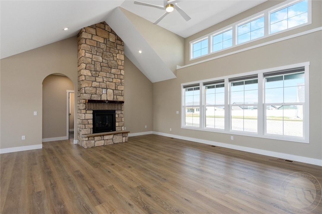2232 River Agate Ln
