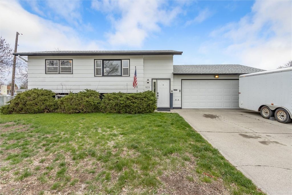 Photo of 523 Hewitt Drive, Billings, MT 59102 (MLS # 358738)