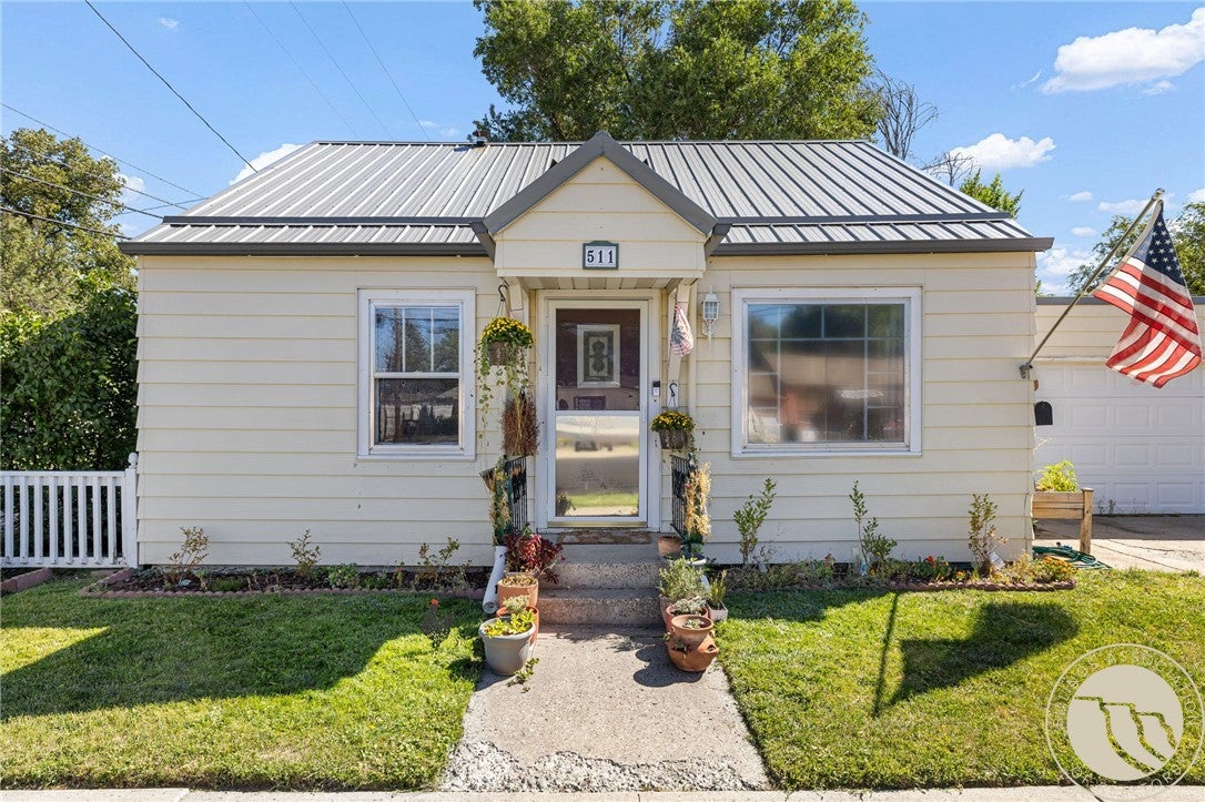 511 9th Street W