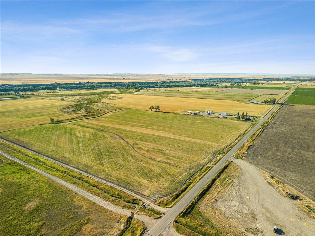 11698 Highway 313