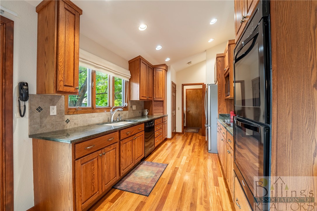 Billings, Montana 59106, United States, 4 Bedrooms Bedrooms, ,3 BathroomsBathrooms,Residential,Contingent,50116