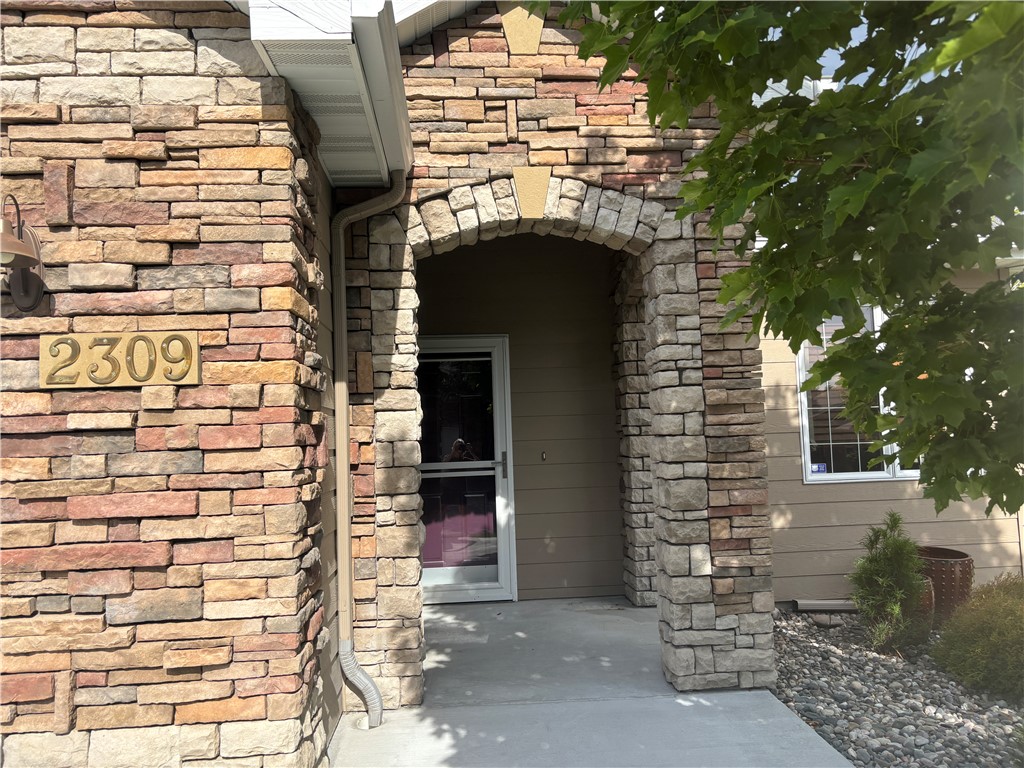 2309 Bonnevue Square