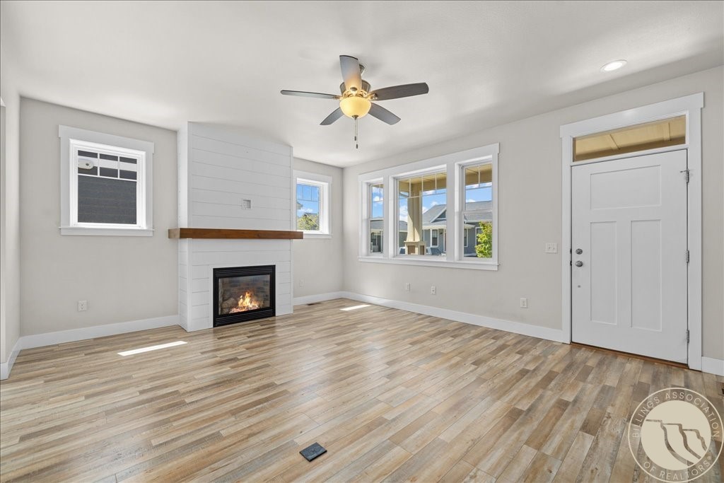 1833 Annas Garden Lane