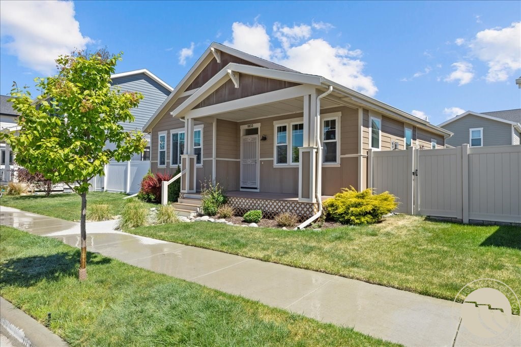 1833 Annas Garden Lane