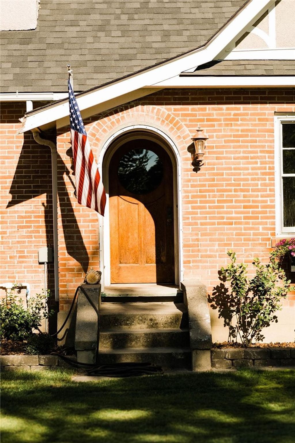 Photo of 18 E Vaill Avenue, Belfry, MT 59008 (MLS # 358608)